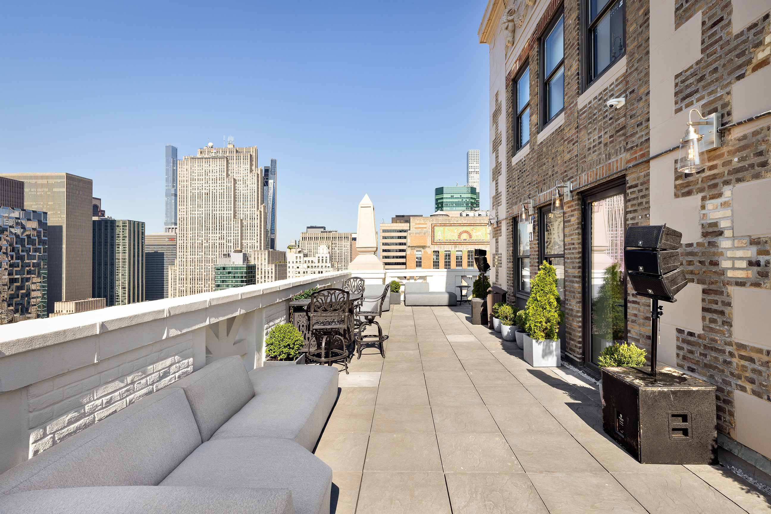 Shafer Clinic rooftop terrace